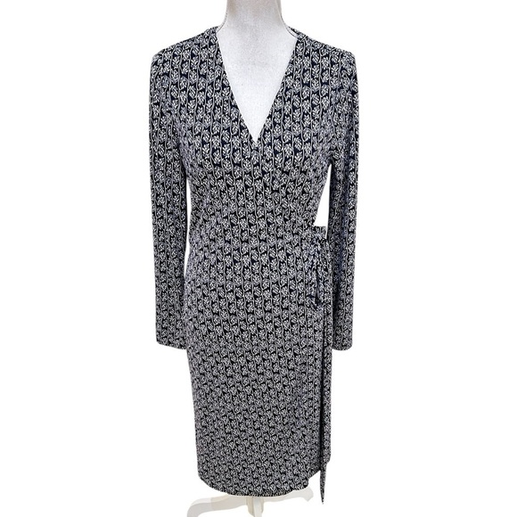 Ann taylor jersey knit navy blue and White leaf print Wrap Dress size 12T - Picture 1 of 10